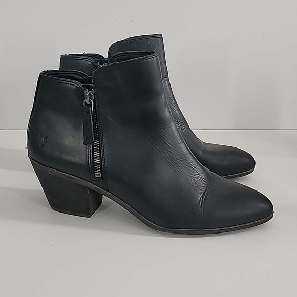 Frye Judith Black Leather Double Zip Ankle Boots - Picture 3 of 10
